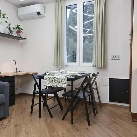 Residenza Menotti - Dom מודנה